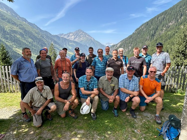 Ein Gruppenbild der beiden Korporationen
