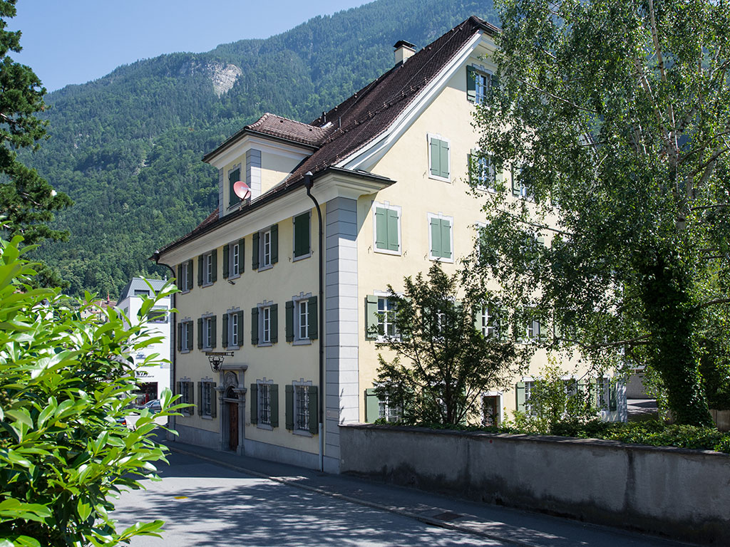 Verwaltungsgebäude, Altdorf